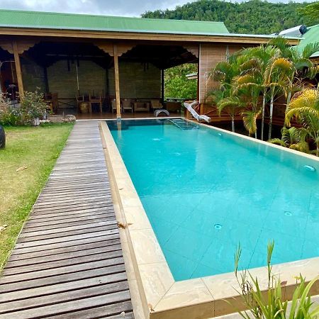 Waterfall Accomodation Port Glaud Exterior foto